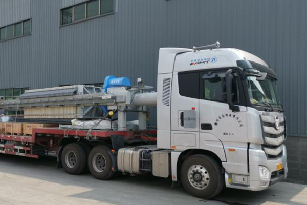 迎難而上克時艱，化危為機謀發(fā)展